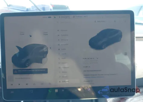 2023 Tesla Model Y Awd/Long Range Dual Motor All-Wheel Drive z USA, uszkodzony, nr VIN 7SAYGDEE1PA061587